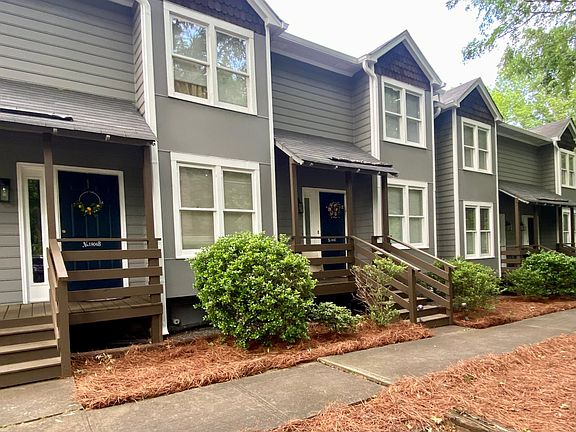 3rd image of 1806 Village Lake Dr APT A