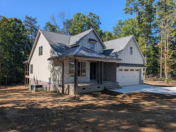 2nd image of 2844 Mowbray Pike