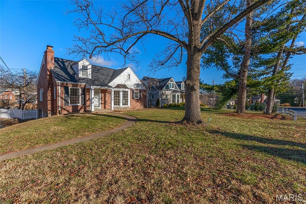 9 Holly Dr, Saint Louis, MO 63119 | Zillow