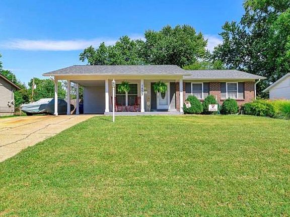 4th image of 1455 Flordawn Dr