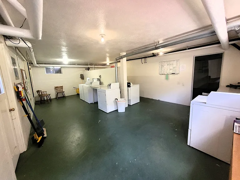 901 N Forest St #117 — Photo 32