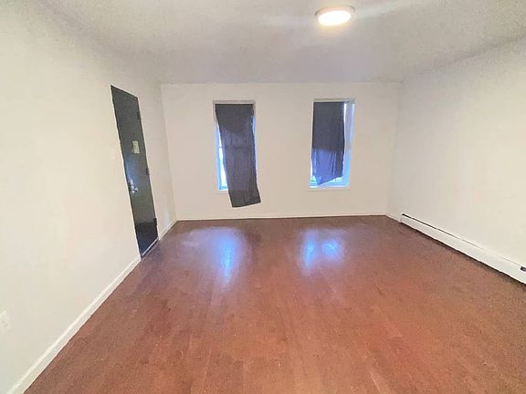 5th image of 1006 E 172nd St #1