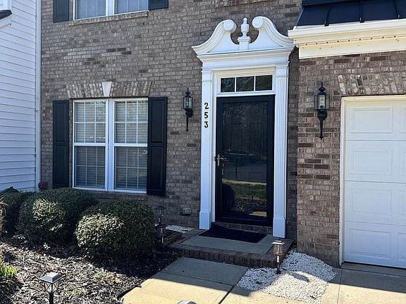 2nd image of 253 Horizon Cir