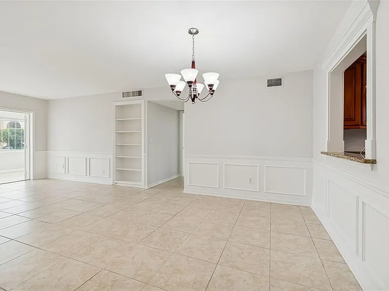 10375 Carrollwood Ln #332 — Photo 12