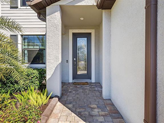 3rd image of 17619 Blue Ridge Pl