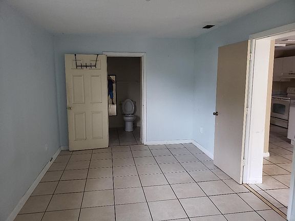 5th image of 3510 W Price Ave