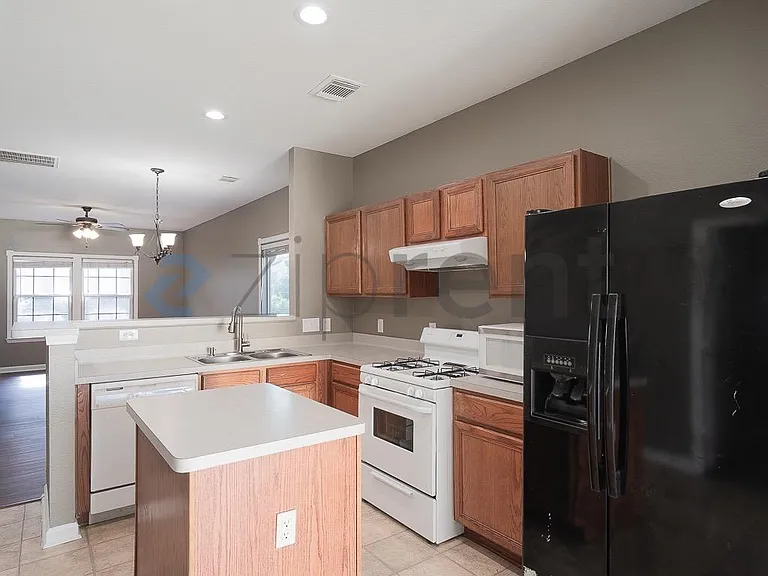 20518 Patriot Park Ln — Photo 14
