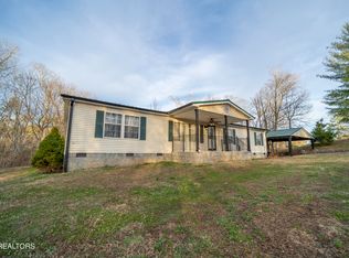 10423 Slemp Rd, Kodak, TN 37764
