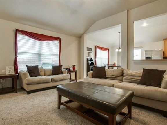 4th image of 9309 Newport Ln