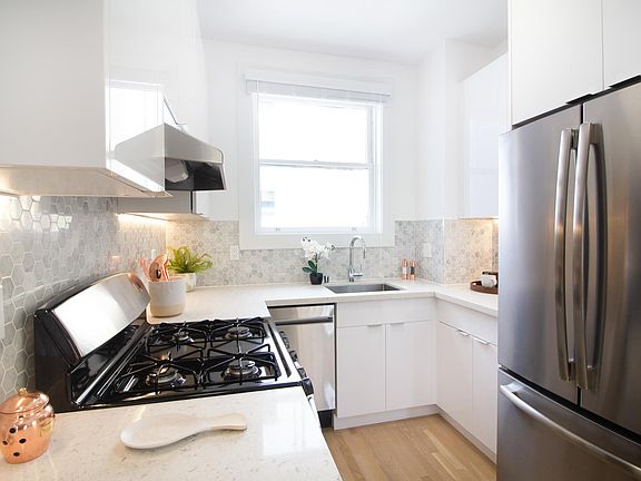 2nd image of 1290 Grove St APT 201