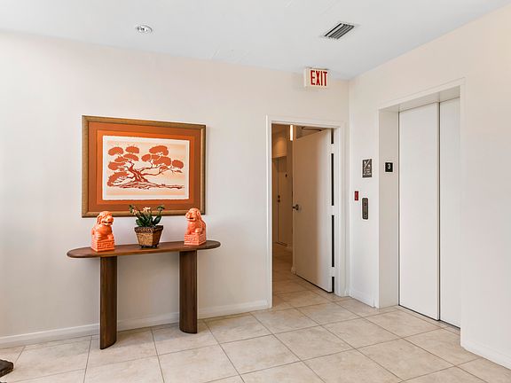 3rd image of 1617 N Flagler Drive #302