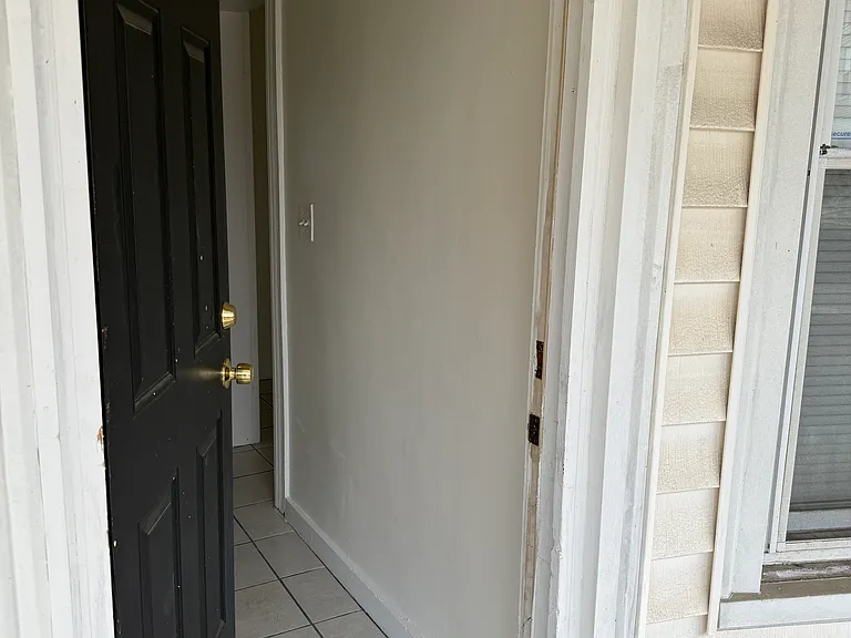 144-146 Taft Ave #1 — Photo 14