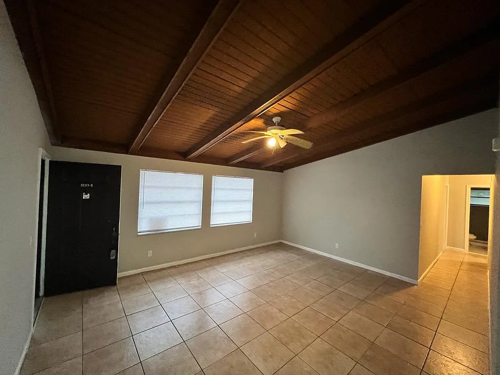 3 bed, $2,250 — Photo 2