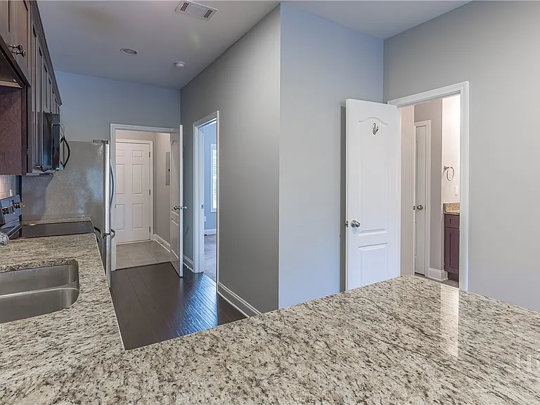 1280 Binghampton Cir — Photo 5