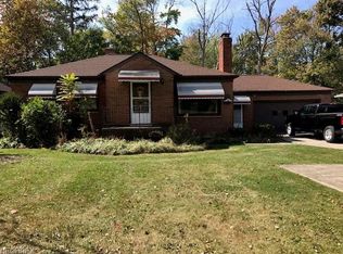 7788 York Rd, Parma, OH 44130