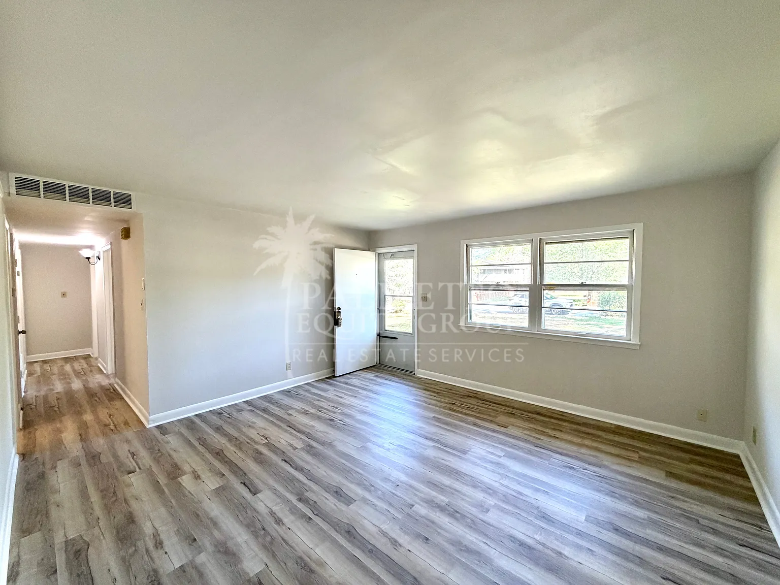 3 bed, 1025 sqft, $1,475 — Photo 3