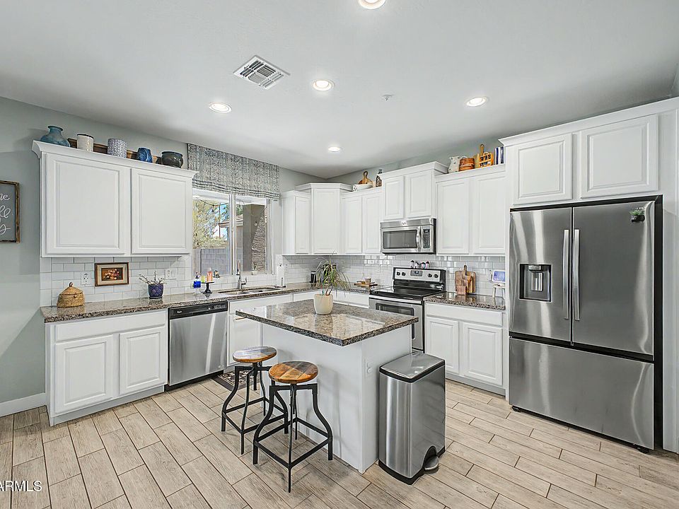1st image of 8864 W CAMERON Drive