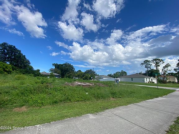 2nd image of 1111 Eldron Blvd SE