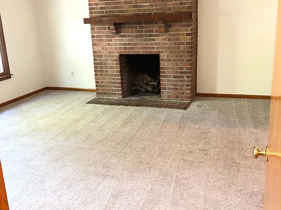 3rd image of 952 Tradewind Dr