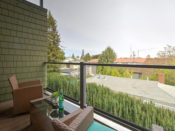 5th image of 1536 Cherry St #D