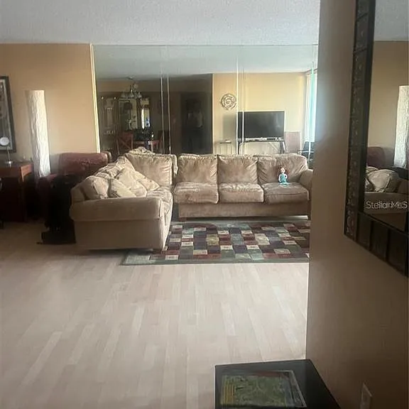 400 Island Way #309 — Photo 11