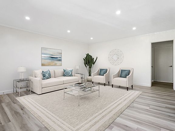 4th image of 5330 Corteen Pl #20