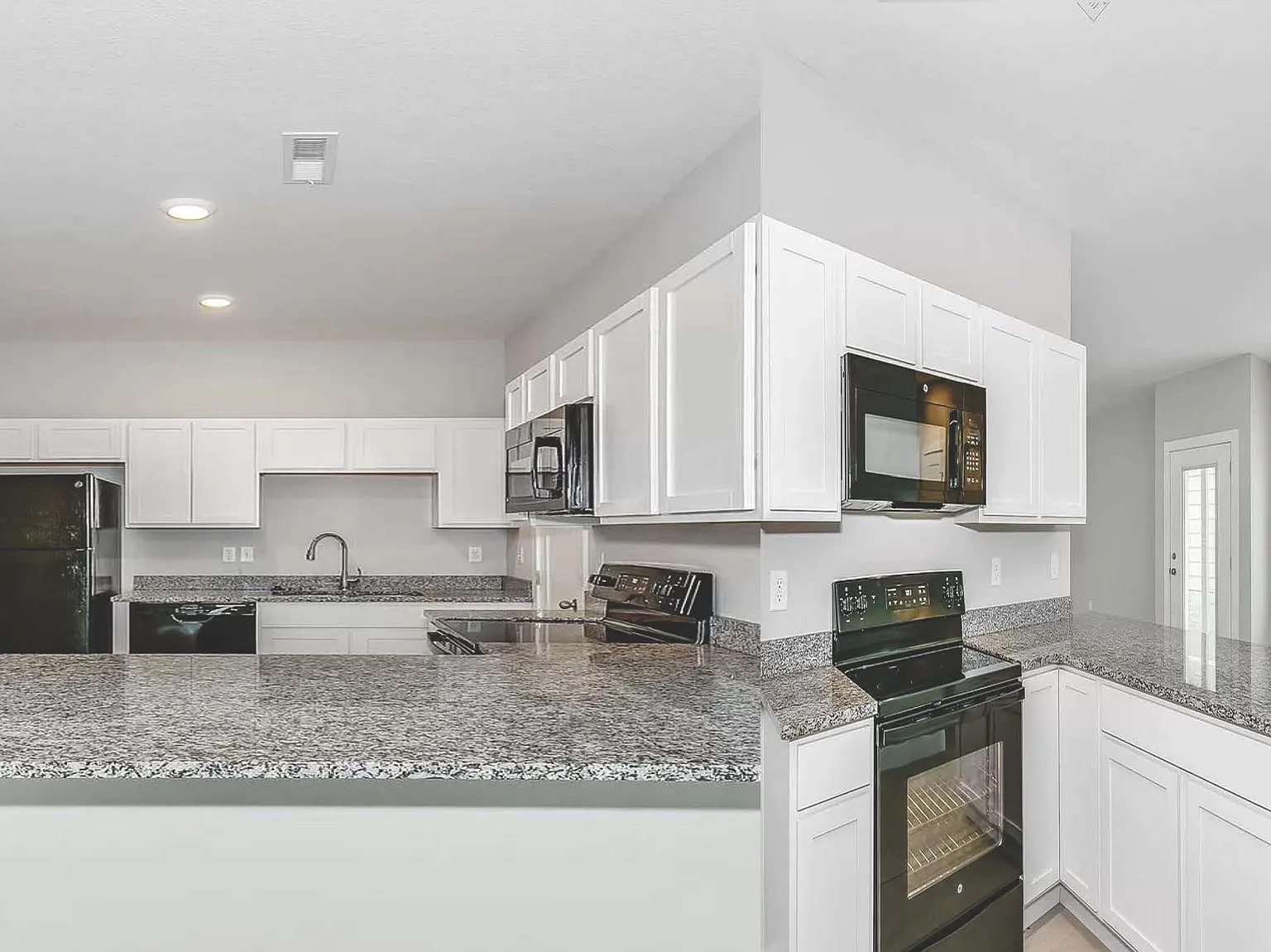 3 bed, 1200 sqft, $1,495 — Photo 4