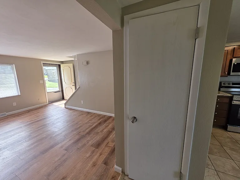1040 Largo Way #1040 — Photo 7