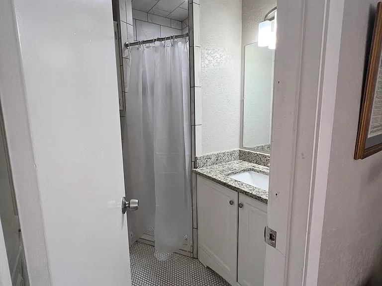 168 Barilla Pl #202-B — Photo 26