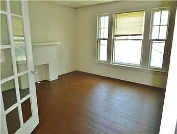 2nd image of 608 Park St