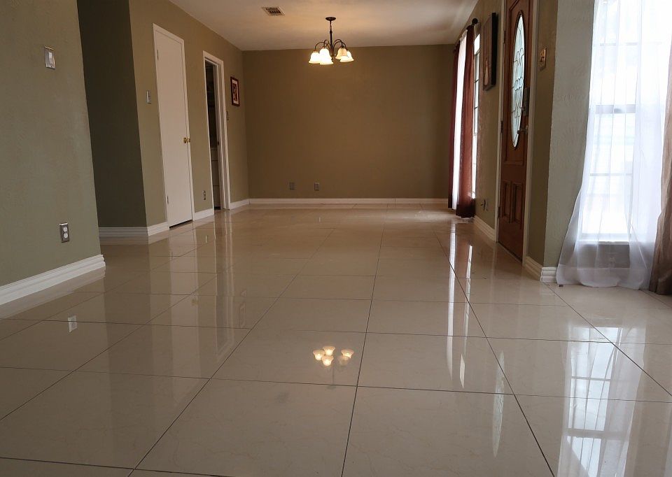 1st image of 608 36th St