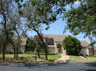 8549 Raintree Woods Dr, Fair Oaks Ranch, TX 78015