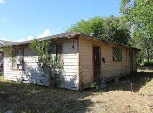 803 Ave E W, Robstown, TX 78380