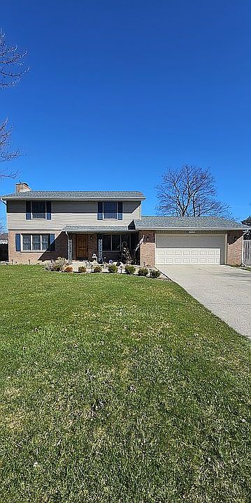 1st image of 3351 Parkway Dr