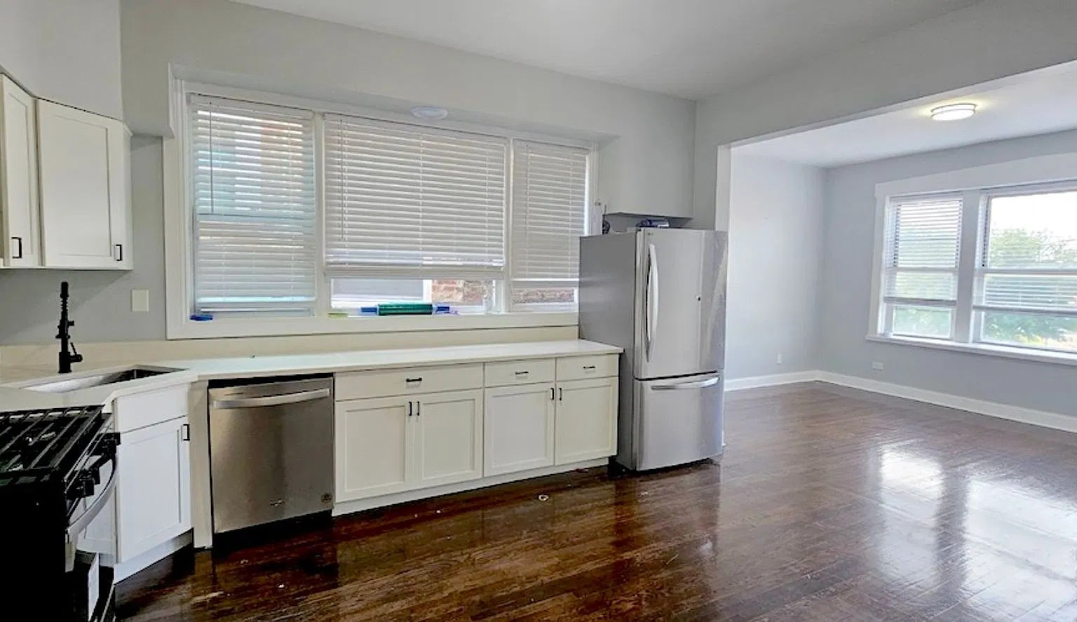 2 bed, 1.0 bath, $1,650 — Photo 4