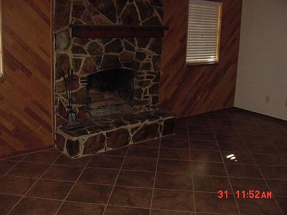 2nd image of 228 Hickory St