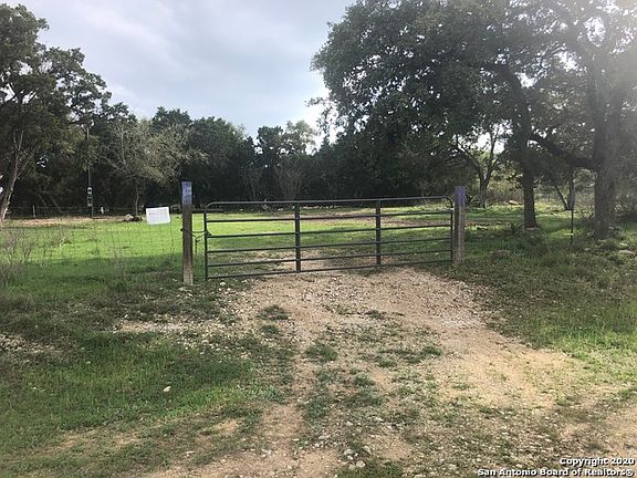2nd image of 1043 Wright Dr