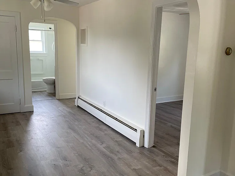 307 Metacom Ave #1 — Photo 4