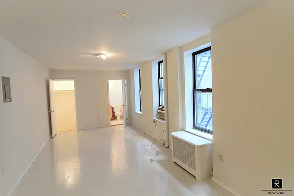 Rented by R New York | media 22