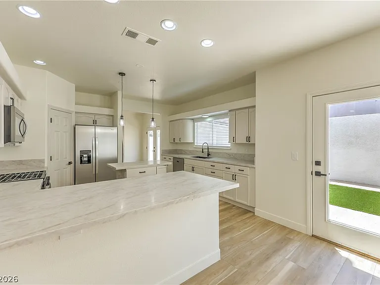 2803 Norfolk Ave — Photo 13