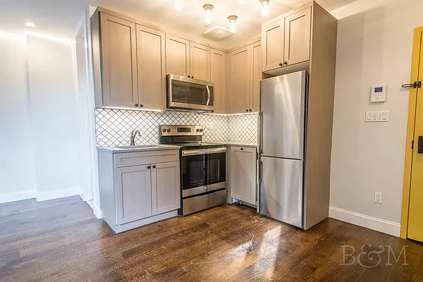 Rented by Brick&Mortar | media 29