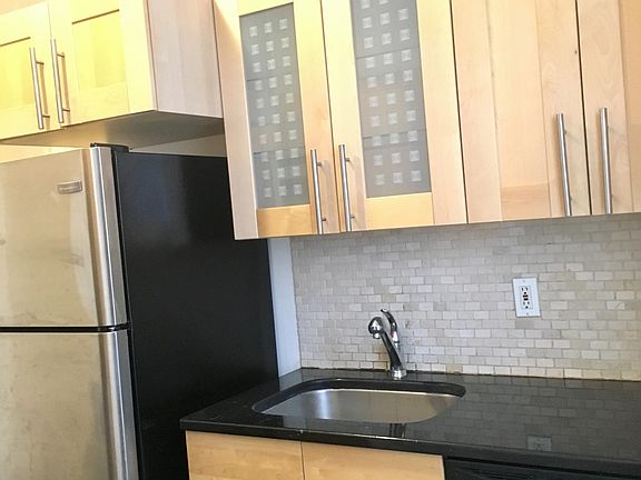 5th image of 57 Corbin Ave APT 45