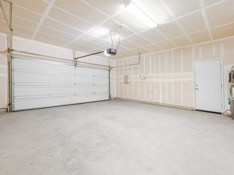 535 Melford Dr — Photo 23