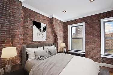 Rented by R New York