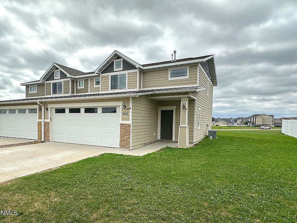 1st image of 3605 9th Ave NE