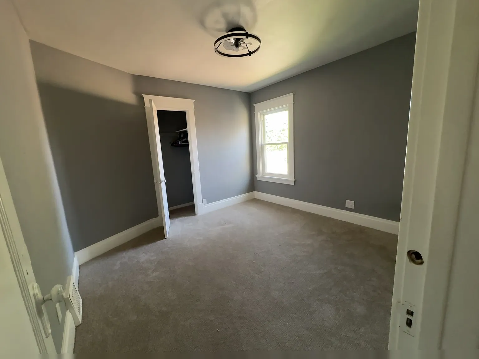Rental 4 unit — Photo 3