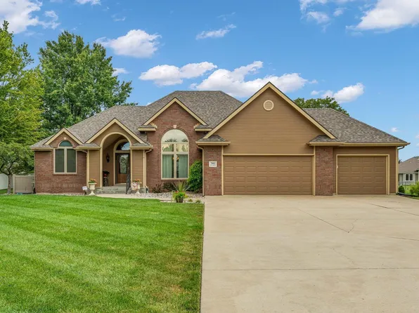 7902 SW 29th St, Topeka, KS 66614