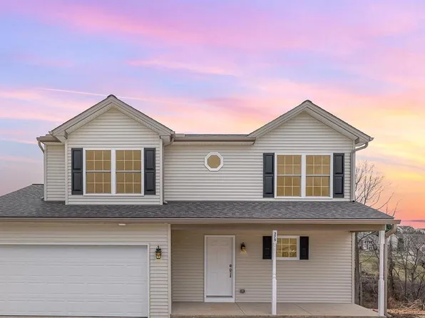 375 Barclay Dr, Red Lion, PA 17356