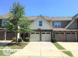 8446 Loxton Cir, Charlotte, NC 28214