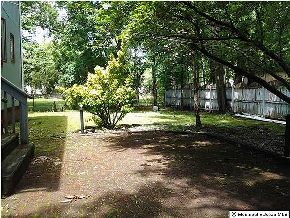 5th image of 919 Central Ave